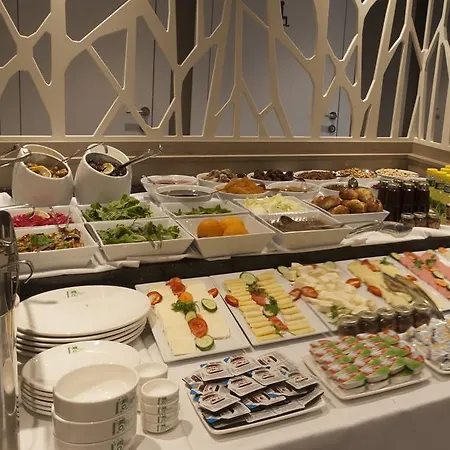 Otel Yeni Bahar