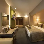 Yeni Bahar Hotel 3*