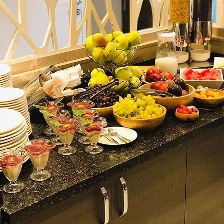 Yeni Bahar Hotel 3*