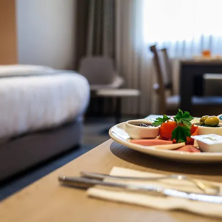 Yeni Bahar Hotel 3*