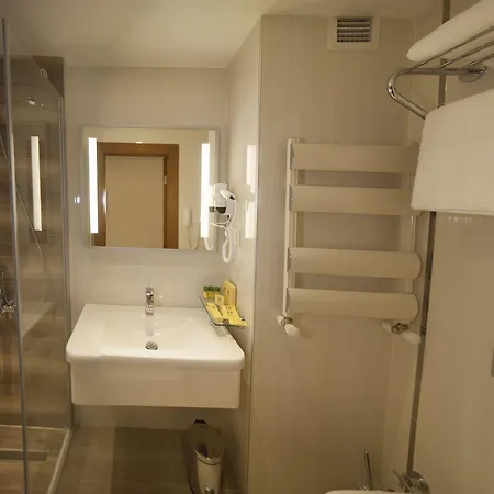 酒店 新春天酒店 3*